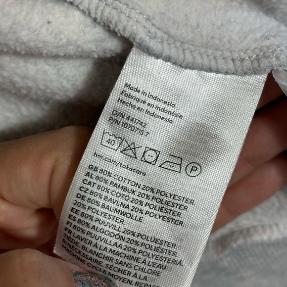 H&M Youth Zip Up Hoodie Size 12/14 Light Heather Gray | casual | basic | school - Picture 4 of 5